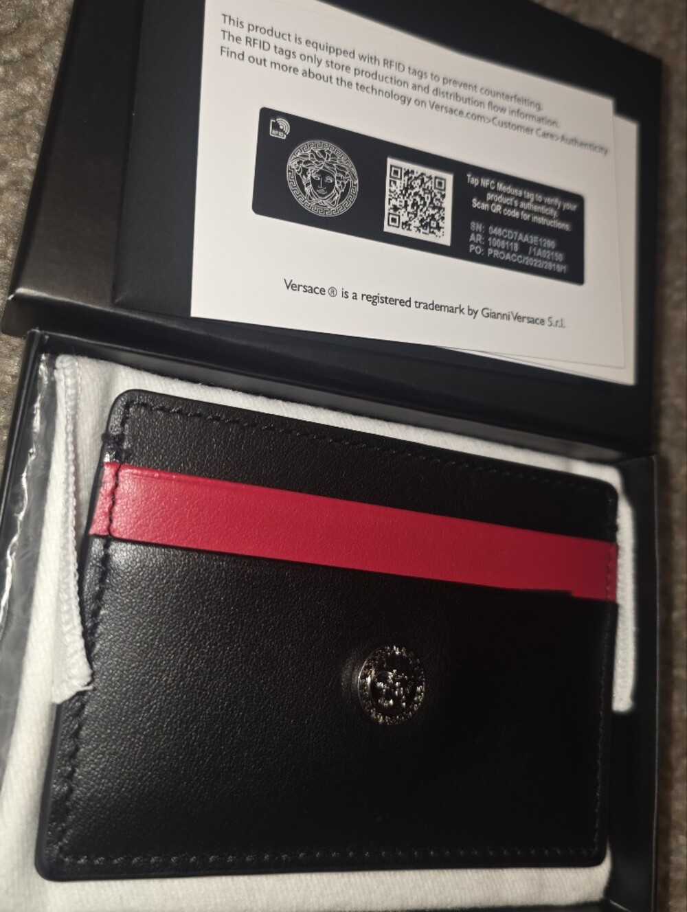 NEW VERSACE Medusa Black/Red Leather Cardholder!
